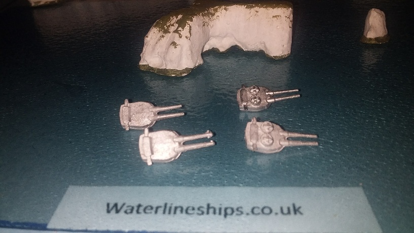 15" RN twin gun turrets RN . set of 4 (2 with AA on top) 15" RN twin gun turrets RN . set of 4 (2 with AA on top)